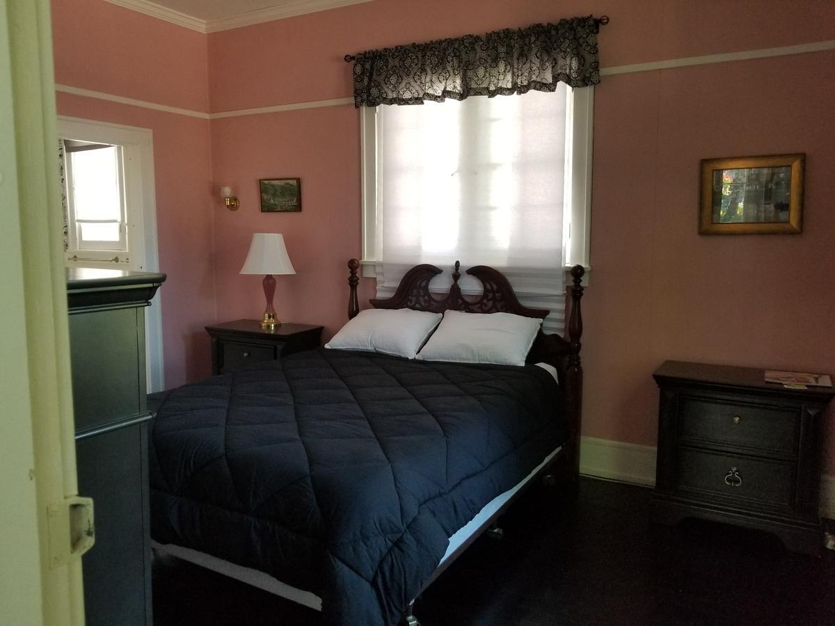 Charlevoix House Bed and Breakfast Εξωτερικό φωτογραφία